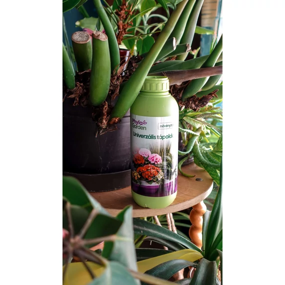 univerzális tápoldat virág mellett